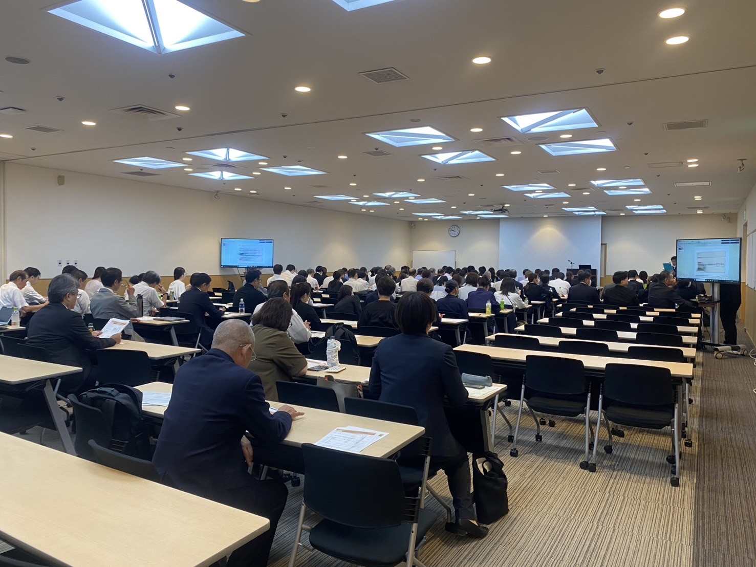 2025年9月27日(土曜日)　グループ全体会議を開催しました